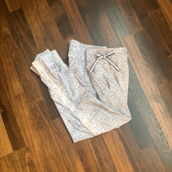 Lululemon Trainer Track Tear Away Pant Sz 6 Dottie dash - Picture 3 of 4